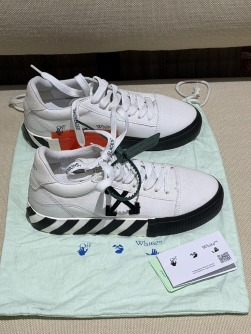 OFF -WHITE Women's Low Vulcanized Canvas Sneaker